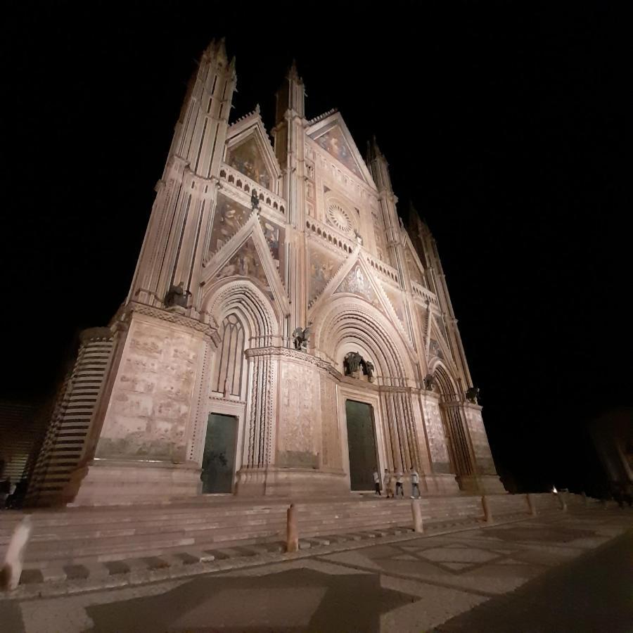 Appartamento Porta Maggiore オルヴィエート エクステリア 写真